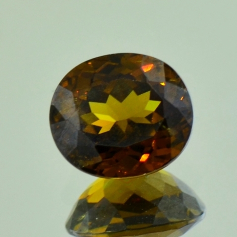 Granat Grossular oval 3,83 ct