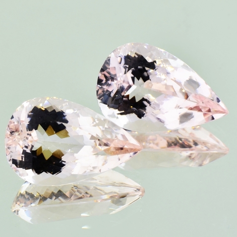 Morganite Pair pear 31.20 ct