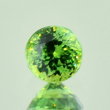 Demantoid, Rund facettiert (0,80 ct.) aus Namibia (Erongo Region) Demantoid, Rund facettiert (0,80 ct.) aus Namibia (Erongo Region)