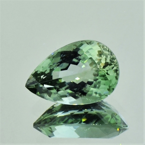 Tourmaline pear greenish 4.38 ct Tourmaline pear greenish 4.38 ct