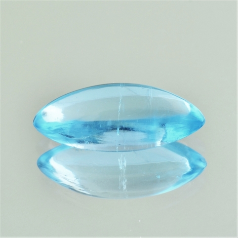 Blautopas, Navette Cabochon (14,24 ct.) aus Brasilien Blautopas, Navette Cabochon (14,24 ct.) aus Brasilien