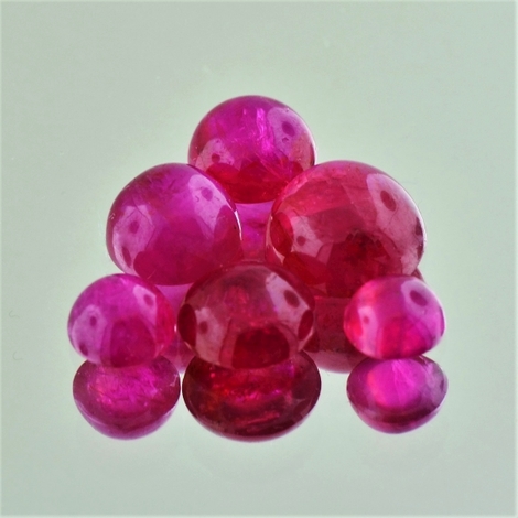 Ruby Lot Cabochon round 10.50 ct Ruby Lot Cabochon round 10.50 ct