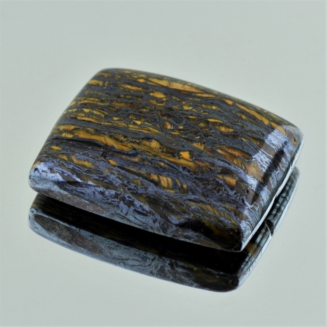 Tigereisen, Tonne (86,06 ct.) aus Kenia Tigereisen, Tonne (86,06 ct.) aus Kenia