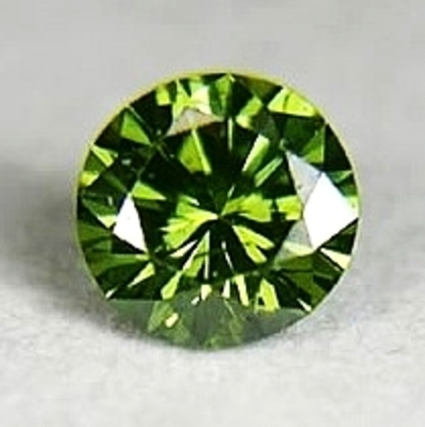 Demantoid, Brillant (2,27 ct.) aus Namibia (Erongo Region) Demantoid, Brillant (2,27 ct.) aus Namibia (Erongo Region)