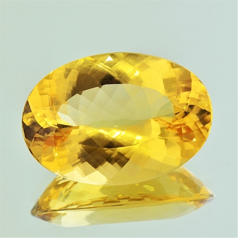 Goldberyll, Oval facettiert (39,45 ct.) aus Brasilien (Minas Gerais, Xia Mine)