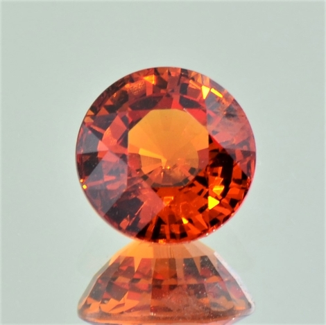 Mandarin-Granat, Rund facettiert (3,25 ct.) aus Nigeria (Iseyin) Mandarin-Granat, Rund facettiert (3,25 ct.) aus Nigeria (Iseyin)