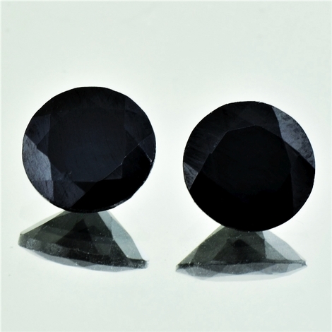 Spinell Duo, Rund facettiert (7,56 ct.) aus Thailand Spinell Duo, Rund facettiert (7,56 ct.) aus Thailand