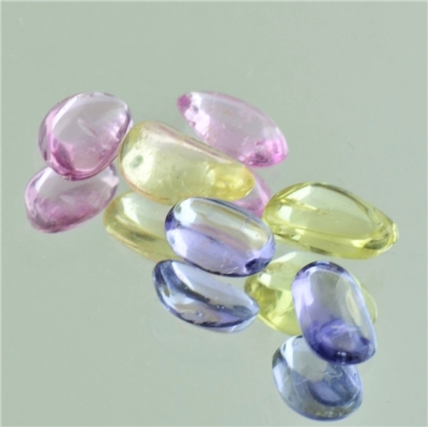 Saphir Lot, Freiform Cabochon (5,41 ct.) aus Sri Lanka Saphir Lot, Freiform Cabochon (5,41 ct.) aus Sri Lanka