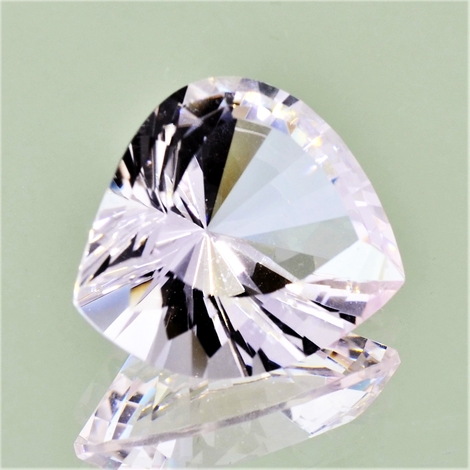 Morganit, Freiform facettiert (18,96 ct.) aus Nigeria