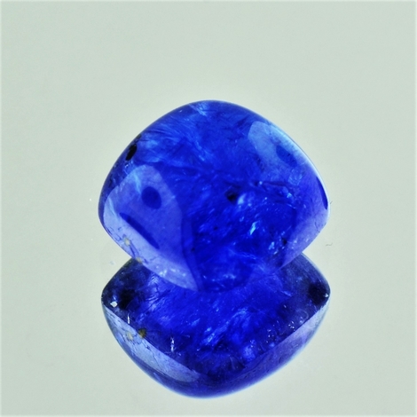 Tanzanite Cabochon cushion-square 8.10 ct Tanzanite Cabochon cushion-square 8.10 ct