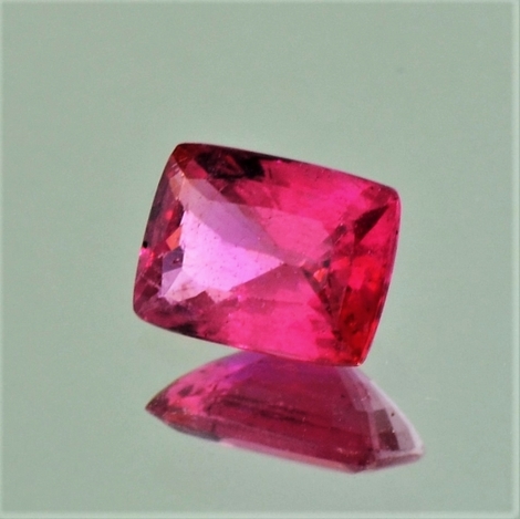 Spinel cushion pinkish red 1.83 ct Spinel cushion pinkish red 1.83 ct