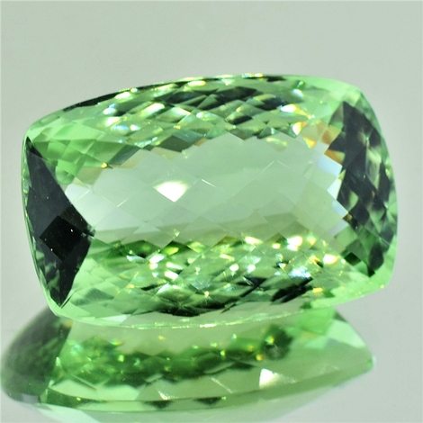 Prasiolith, Antik facettiert (47,37 ct.) aus Brasilien (Rio Grande do Sul) Prasiolith, Antik facettiert (47,37 ct.) aus Brasilien (Rio Grande do Sul)