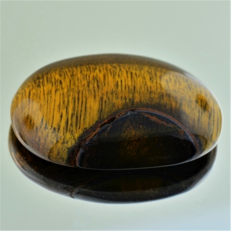 Tiger´s Eye Cabochon oval 88.37 ct Tiger´s Eye Cabochon oval 88.37 ct