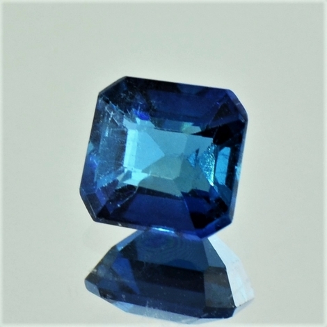 Indigolith, Achteck facettiert (2,01 ct.) aus Pakistan Indigolith, Achteck facettiert (2,01 ct.) aus Pakistan