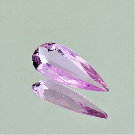 Topaz pear pink 1.02 ct