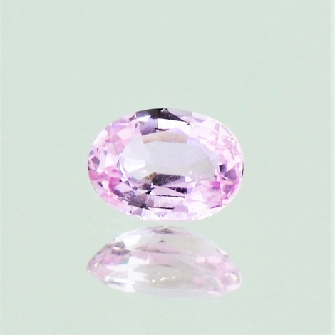 Saphir, Oval facettiert (1,00 ct.) aus Madagaskar Saphir, Oval facettiert (1,00 ct.) aus Madagaskar