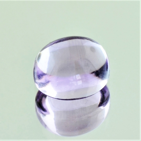 Amethyst Cabochon oval very light lilac 7.5 ct Amethyst Cabochon oval very light lilac 7.5 ct