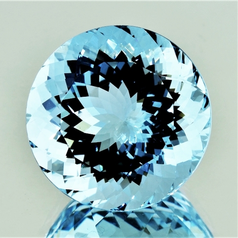 Aquamarin, Rund facettiert (53,27 ct.) aus Brasilien (Minas Gerais) Aquamarin, Rund facettiert (53,27 ct.) aus Brasilien (Minas Gerais)