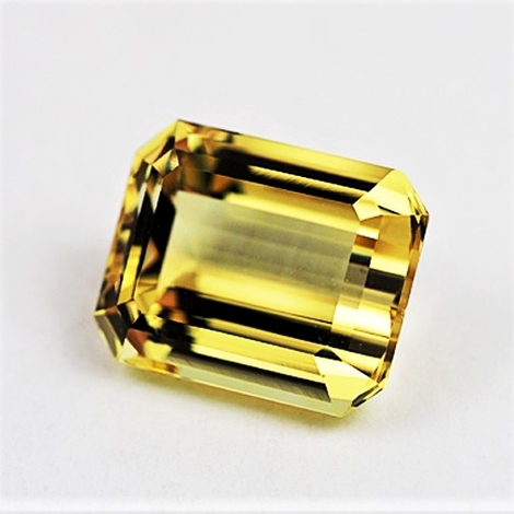 Goldberyll, Achteck facettiert (6,66 ct.) aus Brasilien Goldberyll, Achteck facettiert (6,66 ct.) aus Brasilien