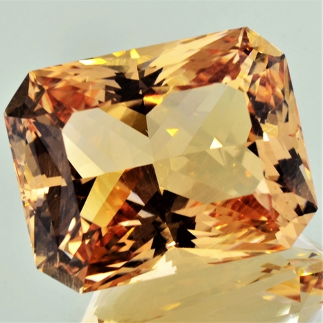 Edelberyll, Achteck facettiert (91,30 ct.) aus Madagaskar