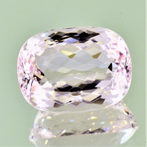 Morganite cushion light pink 31.02 ct