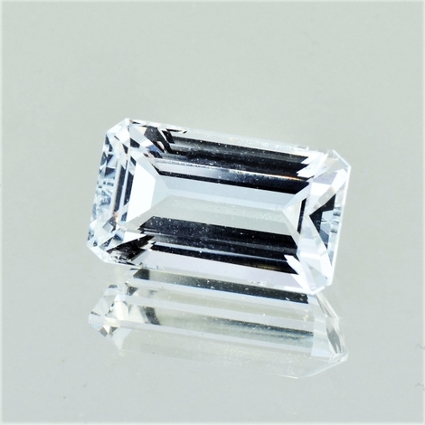 Topas, Achteck facettiert (8,20 ct.) aus Nigeria (Plateau State) Topas, Achteck facettiert (8,20 ct.) aus Nigeria (Plateau State)