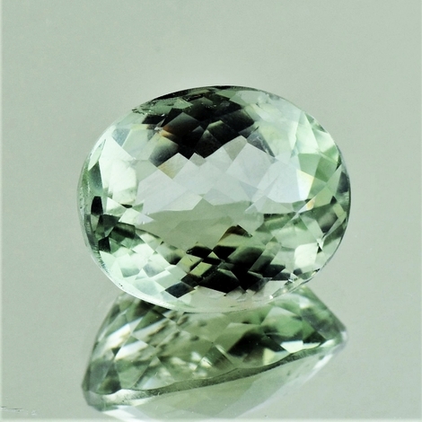 Prasiolith oval-checkerboard 14.72 ct Prasiolith oval-checkerboard 14.72 ct