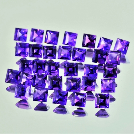 Amethyst Lot, Quadrat facettiert (19,67 ct.) aus Sambia Amethyst Lot, Quadrat facettiert (19,67 ct.) aus Sambia