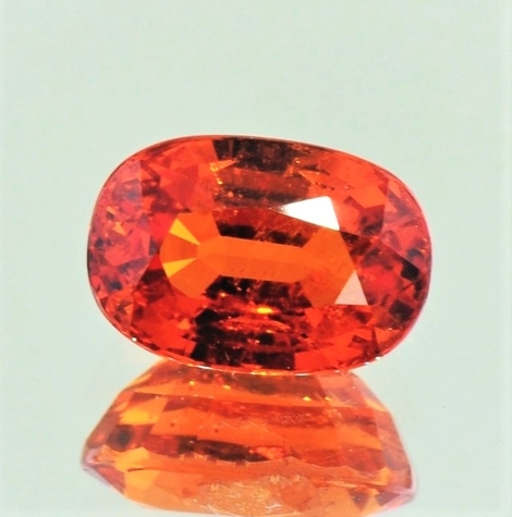 Mandarin-Granat oval reddish orange 5.91 ct Mandarin-Granat oval reddish orange 5.91 ct