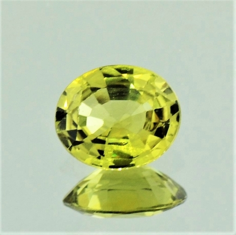 Sapphire oval yellowish-green unheated 1.38 ct Sapphire oval yellowish-green unheated 1.38 ct