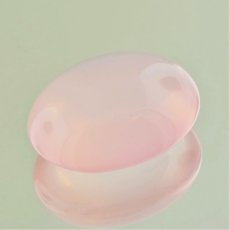 Rosenquarz, Oval Cabochon (78,85 ct.) aus Brasilien Rosenquarz, Oval Cabochon (78,85 ct.) aus Brasilien