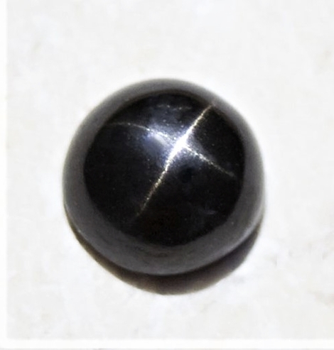 Stern-Diopsid Cabochon rund schwarz 19,5 ct Stern-Diopsid Cabochon rund schwarz 19,5 ct
