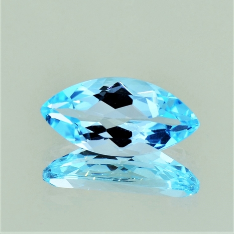 Blautopas, Navette facettiert (8,67 ct.) aus Brasilien Blautopas, Navette facettiert (8,67 ct.) aus Brasilien