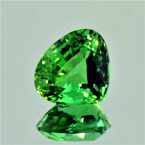 Verdelith Tropfen 3,82 ct Verdelith Tropfen 3,82 ct
