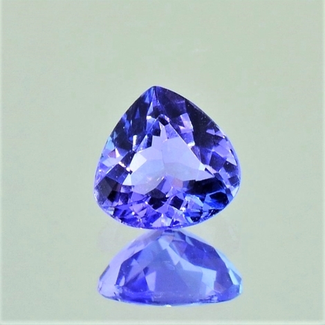 Tansanit, Tropfen facettiert (1,09 ct.) aus Tansania (Merelani Hills) Tansanit, Tropfen facettiert (1,09 ct.) aus Tansania (Merelani Hills)