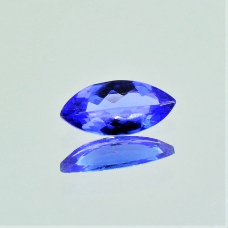 Tansanit, Navette facettiert (0,88 ct.) aus Tansania (Merelani Hills) Tansanit, Navette facettiert (0,88 ct.) aus Tansania (Merelani Hills)