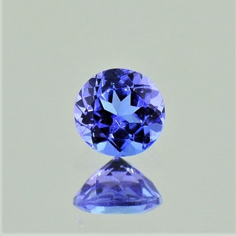 Tansanit, Rund facettiert (0,59 ct.) aus Tansania (Merelani Hills) Tansanit, Rund facettiert (0,59 ct.) aus Tansania (Merelani Hills)