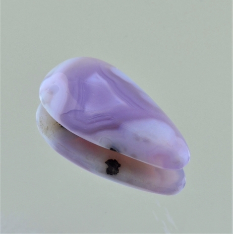Chalcedon, Tropfen Cabochon (18,07 ct.) aus Botswana Chalcedon, Tropfen Cabochon (18,07 ct.) aus Botswana