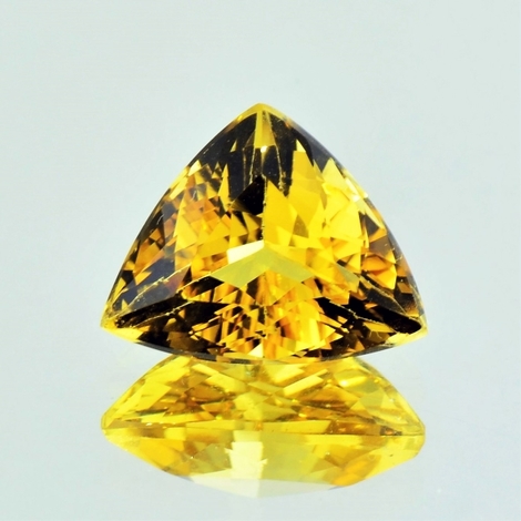 Goldberyll, Triangel facettiert (6,58 ct.) aus Brasilien Goldberyll, Triangel facettiert (6,58 ct.) aus Brasilien