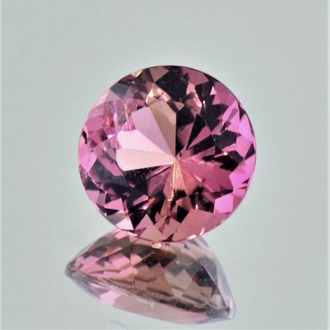 Turmalin, Rund facettiert (5,09 ct.) aus Brasilien (Minas Gerais) Turmalin, Rund facettiert (5,09 ct.) aus Brasilien (Minas Gerais)