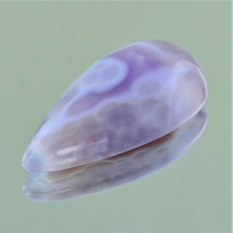 Chalcedon, Tropfen Cabochon (20,75 ct.) aus Botswana Chalcedon, Tropfen Cabochon (20,75 ct.) aus Botswana