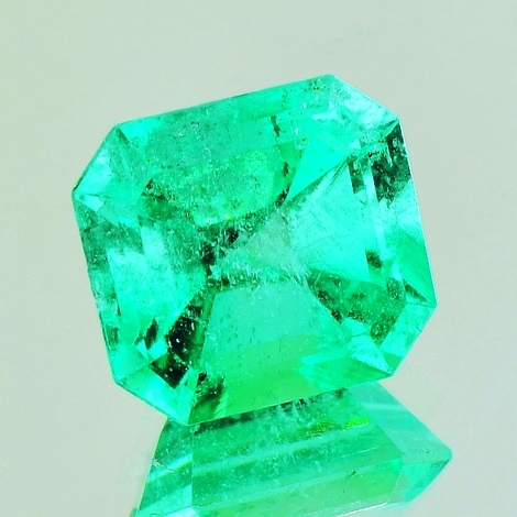 Emerald octagon 7.18 ct Emerald octagon 7.18 ct