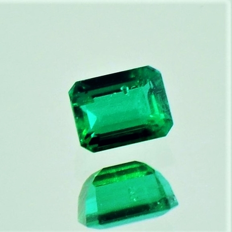 Smaragd, Achteck facettiert (0,43 ct.) aus Brasilien Smaragd, Achteck facettiert (0,43 ct.) aus Brasilien