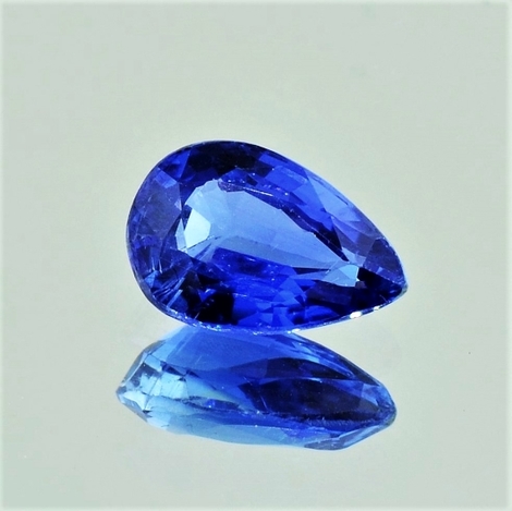 Kyanit, Tropfen facettiert (2,69 ct.) aus Tibet Kyanit, Tropfen facettiert (2,69 ct.) aus Tibet