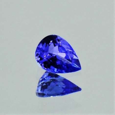 Tansanit, Tropfen facettiert (0,63 ct.) aus Tansania (Merelani Hills) Tansanit, Tropfen facettiert (0,63 ct.) aus Tansania (Merelani Hills)