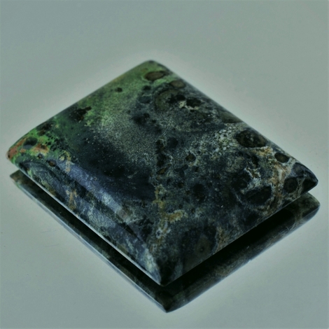 Jaspis, Rechteck Cabochon (88,85 ct.) aus Madagaskar Jaspis, Rechteck Cabochon (88,85 ct.) aus Madagaskar