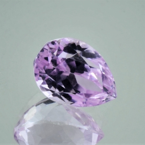 Kunzite pear light pink 7.57 ct Kunzite pear light pink 7.57 ct