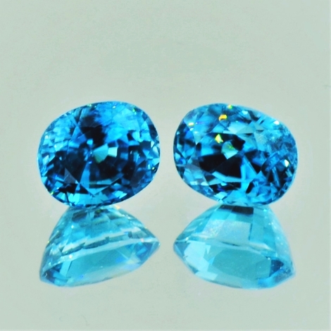 Zirkon Duo, Oval facettiert (5,60 ct.) aus Kambodscha (Ratanakiri) Zirkon Duo, Oval facettiert (5,60 ct.) aus Kambodscha (Ratanakiri)