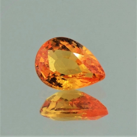 Mandarin-Granat, Tropfen facettiert (1,72 ct.) aus Tansania (Loliondo) Mandarin-Granat, Tropfen facettiert (1,72 ct.) aus Tansania (Loliondo)