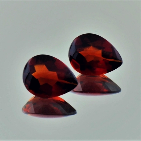 Citrin Duo, Tropfen facettiert (2,67 ct.) aus Brasilien Citrin Duo, Tropfen facettiert (2,67 ct.) aus Brasilien